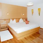 فندق مبيت وإفطار Fernblick Fruehstueckspension