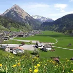فندق مبيت وإفطار Fernblick Fruehstueckspension