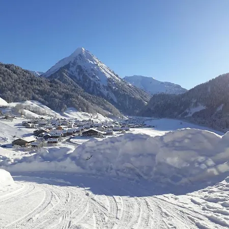 Fernblick Fruehstueckspension 3* Schoppernau