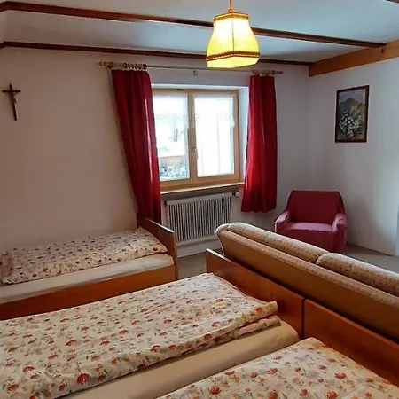 Fernblick Fruehstueckspension 施科佩尔瑙